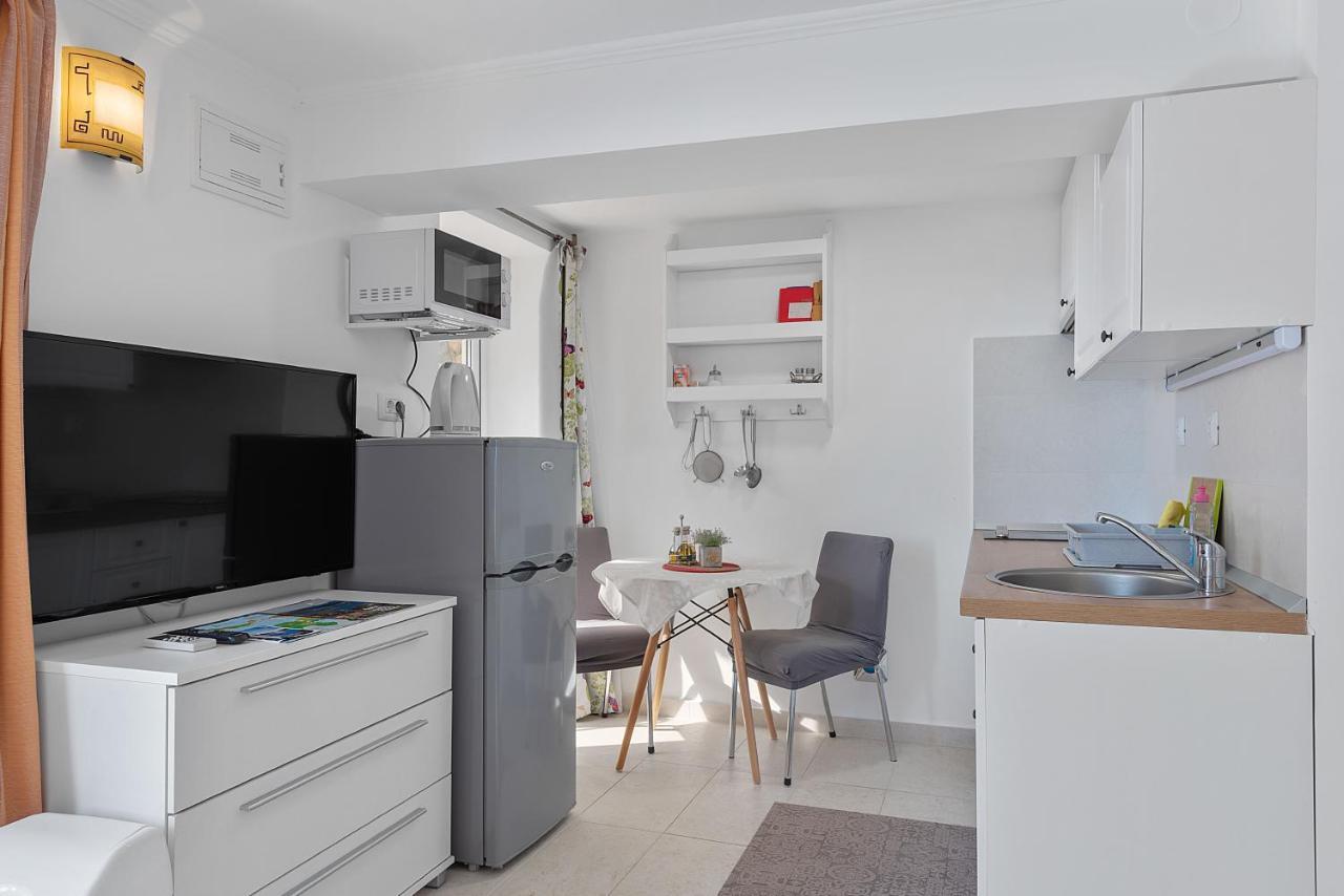 Apartments Joni Cikat Mali Lošinj Buitenkant foto