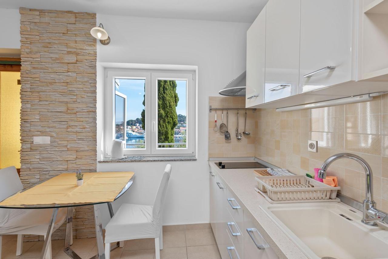 Apartments Joni Cikat Mali Lošinj Buitenkant foto